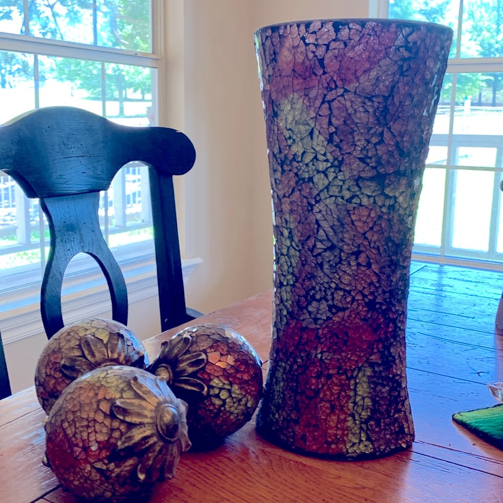 Vintage cracked glass vase and 3 decorative cracked glass balls